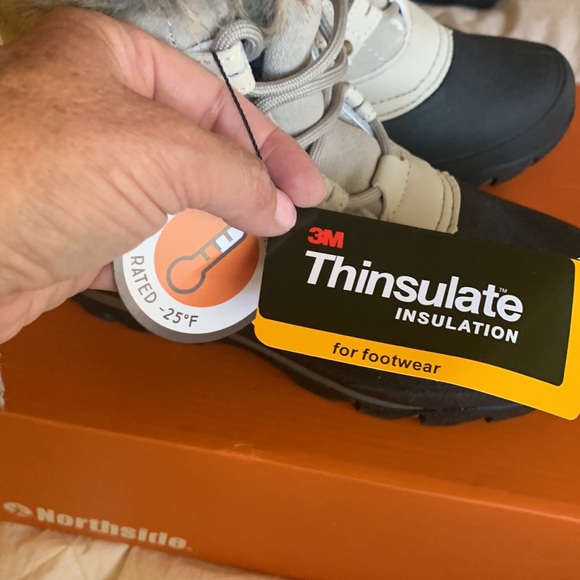 Winter Boots - Picture 5 of 6